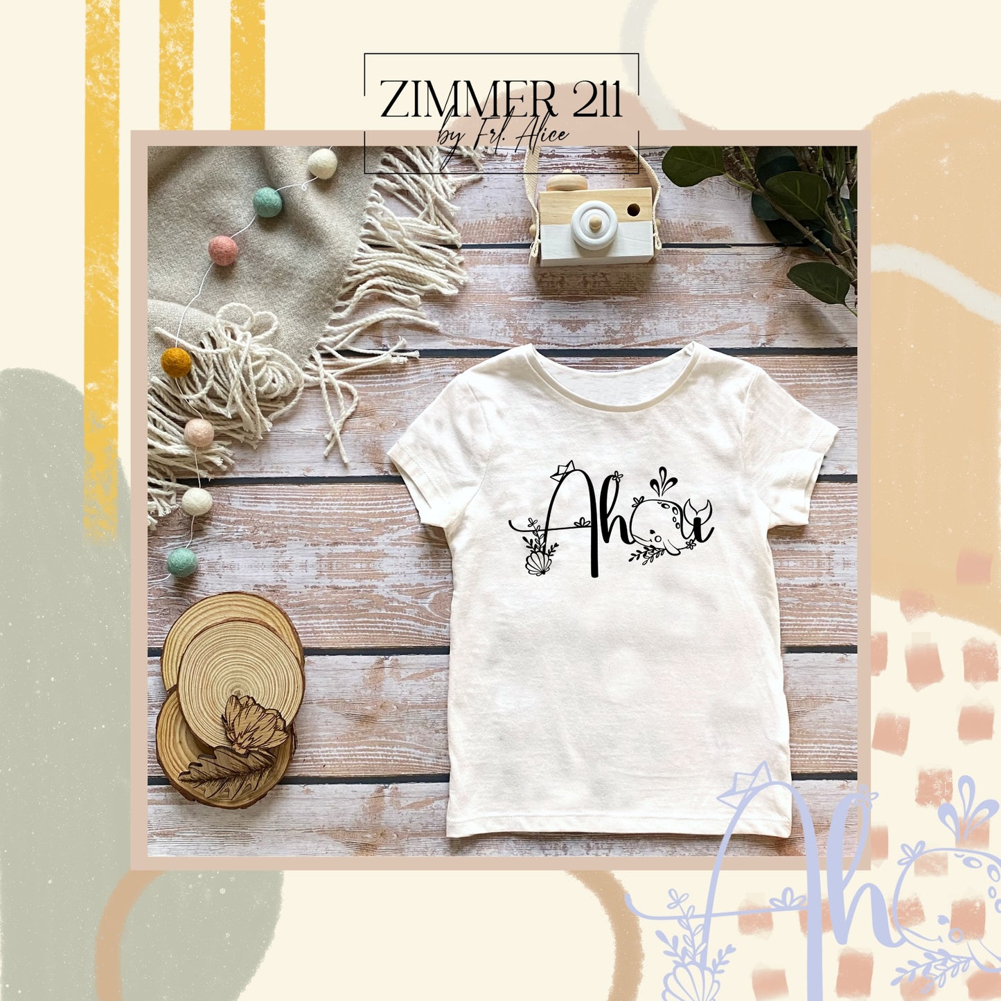 Weißes Kinder-T-Shirt mit schwarzem Ahoi-Wal-Aufdruck als Anwendungsbeispiel für maritime Plotterdesigns.
